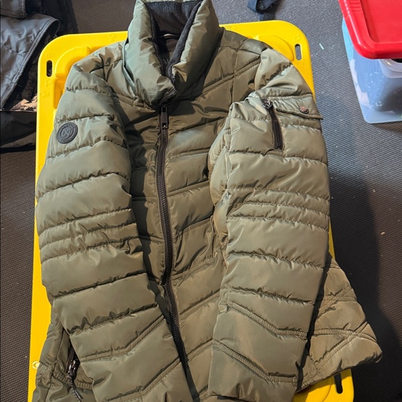 Nautica Dark Green Puffer Jacket with detachable hood - Picture 2 of 4